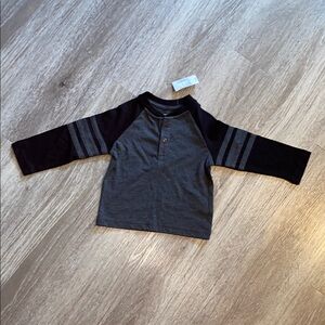 The Children’s Place Black and Gray Long Sleeve Shirt